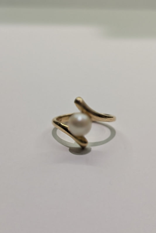 15ct Yellow Gold Pearl Ring – Size L, 3.87g | Vintage Elegance