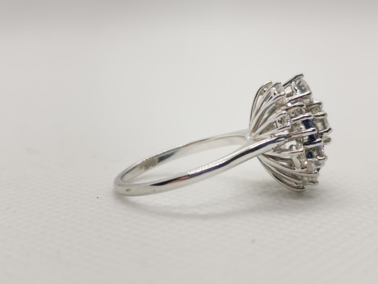 High-Quality 18k White Gold Diamond & Sapphire Ring – Size L, 4.70g