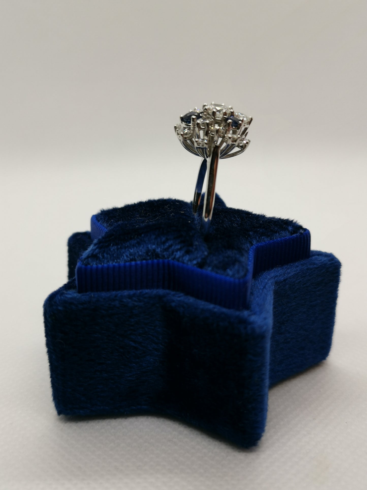 High-Quality 18k White Gold Diamond & Sapphire Ring – Size L, 4.70g